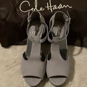 Cole Hana grey wedges